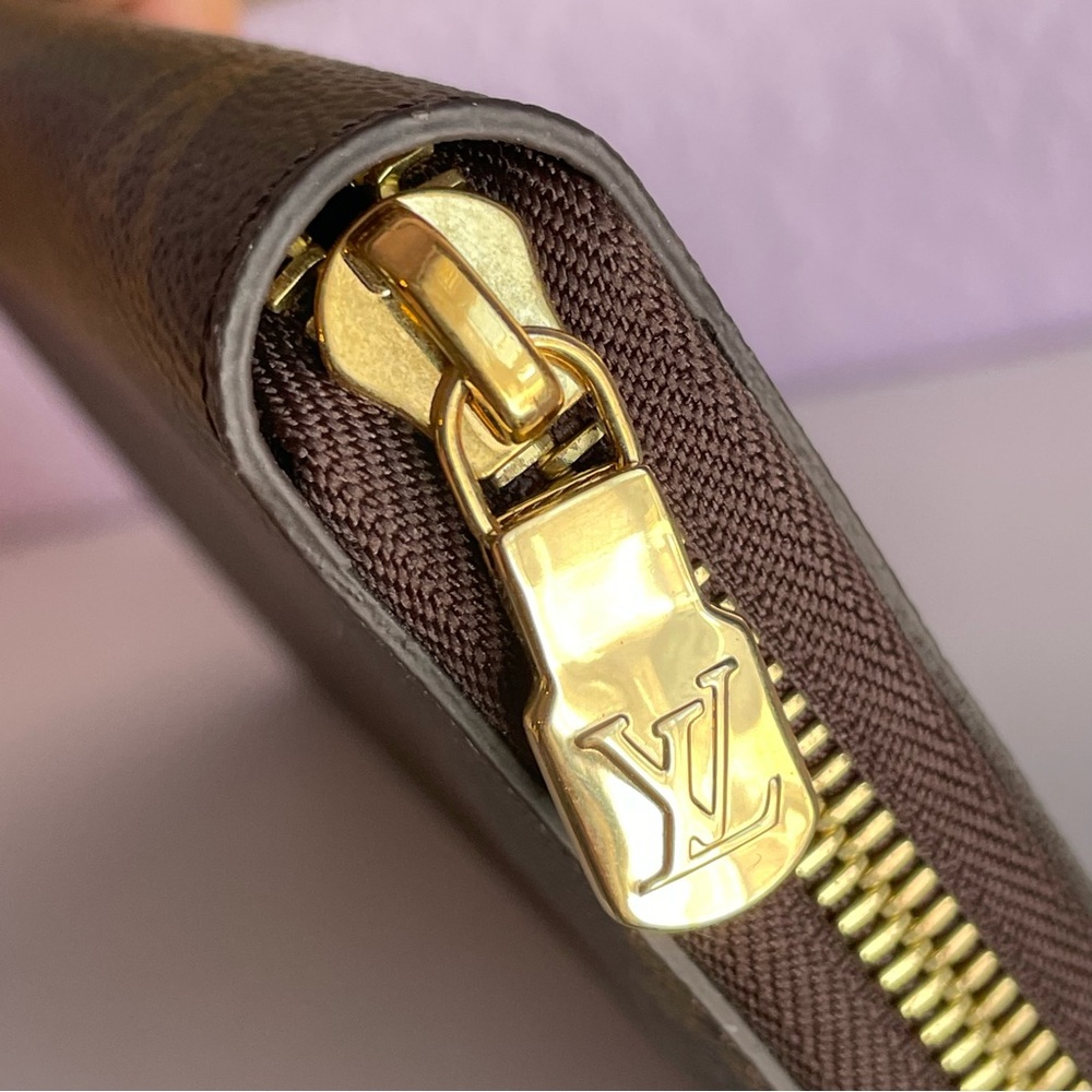 Louis Vuitton Brown and Gold Monogram Zippy Organizer - Picture 12 of 12